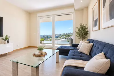 Middle Floor Apartment in Estepona