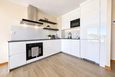 Middle Floor Apartment in Estepona