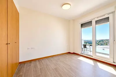 Middle Floor Apartment in Estepona
