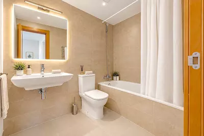 Middle Floor Apartment in Estepona