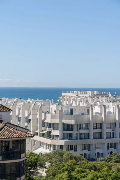 Middle Floor Apartment in Marbella