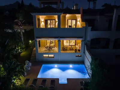 Semi-Detached House in Puerto Banús