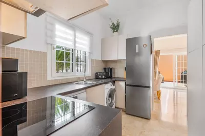 Semi-Detached House in Nueva Andalucía