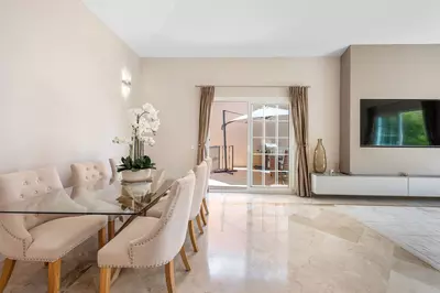 Semi-Detached House in Nueva Andalucía