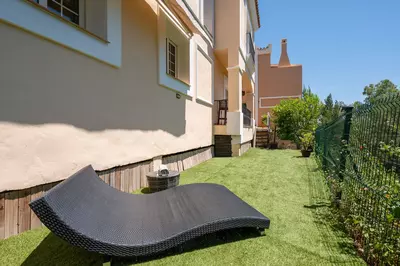 Semi-Detached House in Nueva Andalucía