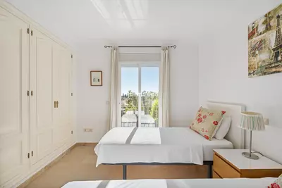 Townhouse in Nueva Andalucía