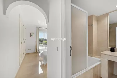Townhouse in Nueva Andalucía