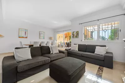 Townhouse in Nueva Andalucía
