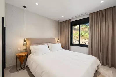 Middle Floor Apartment in Nueva Andalucía