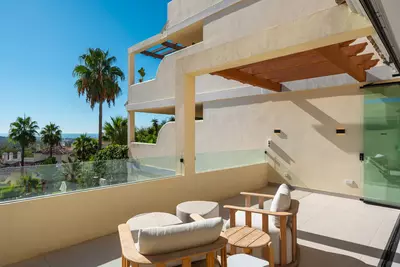 Middle Floor Apartment in Nueva Andalucía