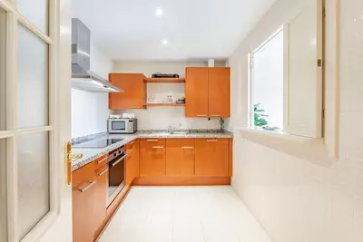 Middle Floor Apartment in Marbella