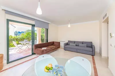 Middle Floor Apartment in Marbella
