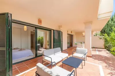 Middle Floor Apartment in Marbella