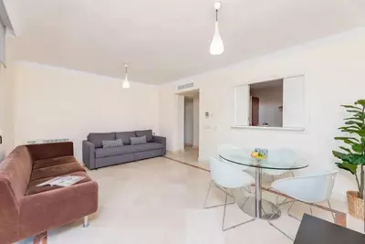 Middle Floor Apartment in Marbella