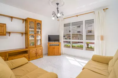 Middle Floor Apartment in Estepona