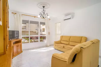 Middle Floor Apartment in Estepona