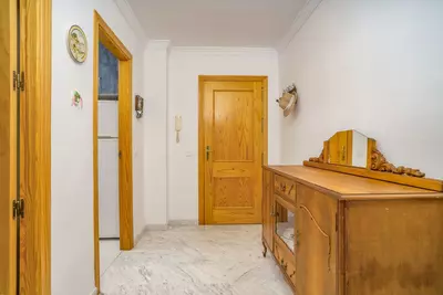 Middle Floor Apartment in Estepona