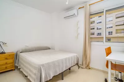 Middle Floor Apartment in Estepona