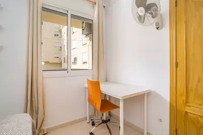 Middle Floor Apartment in Estepona