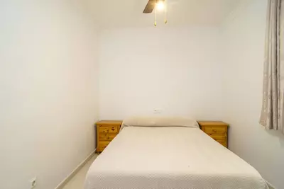 Middle Floor Apartment in Estepona