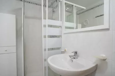 Middle Floor Apartment in Estepona
