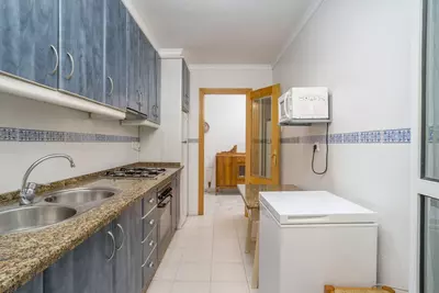Middle Floor Apartment in Estepona