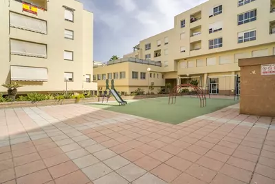 Middle Floor Apartment in Estepona