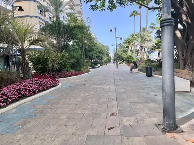 Middle Floor Apartment in Estepona