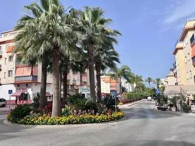 Middle Floor Apartment in Estepona