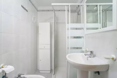 Middle Floor Apartment in Estepona