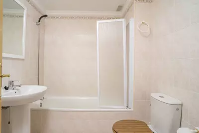 Middle Floor Apartment in Estepona