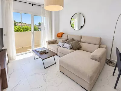 Middle Floor Apartment in Nueva Andalucía