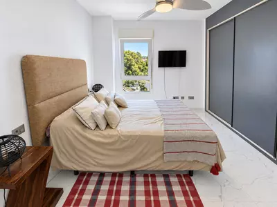 Middle Floor Apartment in Nueva Andalucía