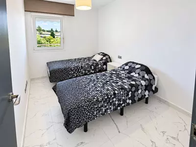 Middle Floor Apartment in Nueva Andalucía