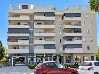 Middle Floor Apartment in Nueva Andalucía