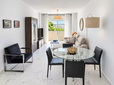 Middle Floor Apartment in Nueva Andalucía