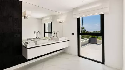 Detached Villa in Nueva Andalucía