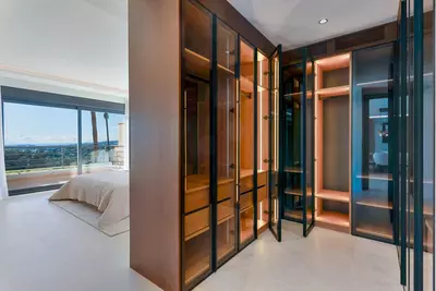 Middle Floor Apartment in Nueva Andalucía