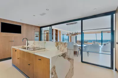 Middle Floor Apartment in Nueva Andalucía