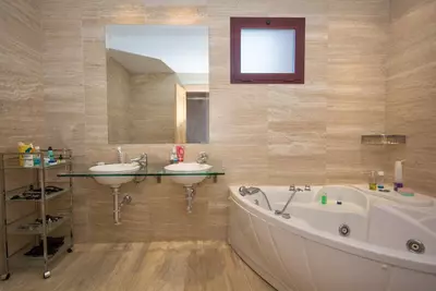 Middle Floor Apartment in Estepona