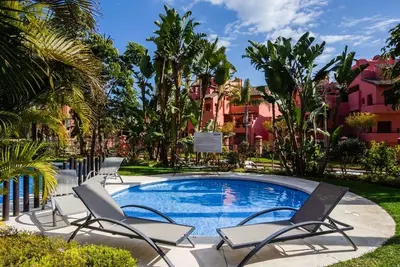 Middle Floor Apartment in Estepona