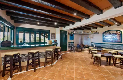Finca - Cortijo in Estepona