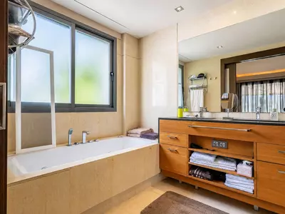 Middle Floor Apartment in Benahavís