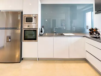 Middle Floor Apartment in Benahavís
