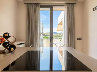 Middle Floor Apartment in Benahavís