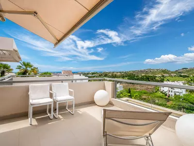 Middle Floor Apartment in Benahavís