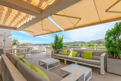 Middle Floor Apartment in Benahavís