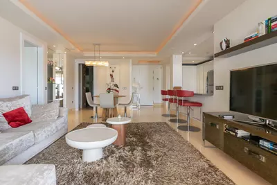 Middle Floor Apartment in Benahavís