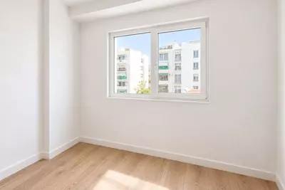 Middle Floor Apartment in Estepona