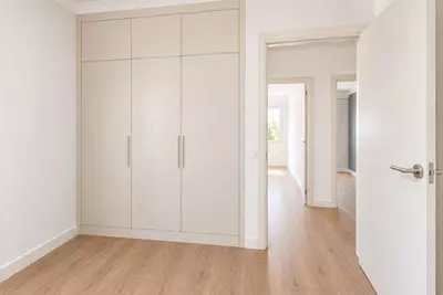 Middle Floor Apartment in Estepona